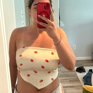 Kiss Strapless Tie Top